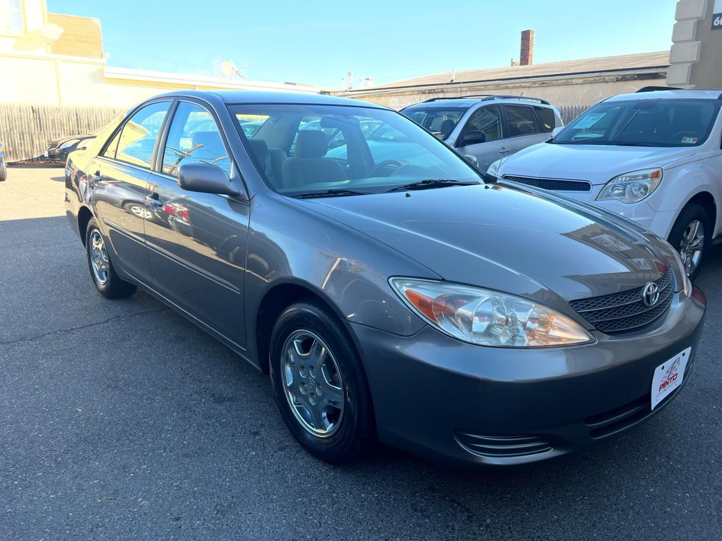 2003 charcoal /beige Toyota Camry LE (4T1BE32K63U) with an 2.4L L4 DOHC 16V engine, located at 1018 Brunswick Ave, Trenton, NJ, 08638, (609) 989-0900, 40.240086, -74.748085 - Photo#2